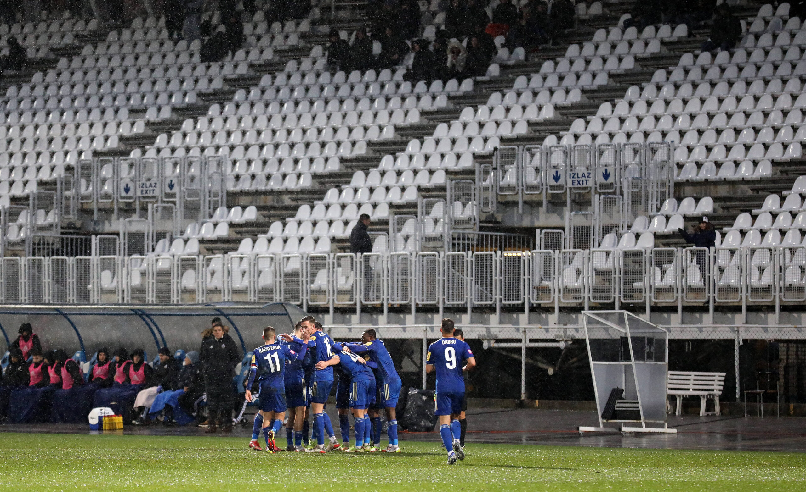 NK Lokomotiva Zagreb 3-3 NK Nogometni Klub Varazdin :: Resumos :: Videos 